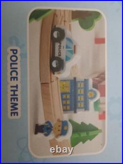 110PCS Wooden Train Set Toy Magnetic Trains with Wooden Track Set for Kids