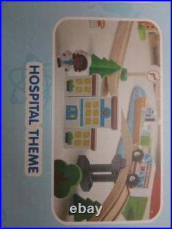 110PCS Wooden Train Set Toy Magnetic Trains with Wooden Track Set for Kids