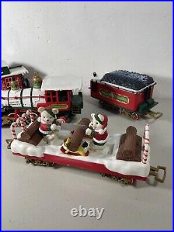 1987 NEW BRIGHT G HOLIDAY EXPRESS 4 Pc TRAIN SET Animated Bears Christmas Cars