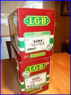 2 LGB G SCALE THE BIG TRAIN SET PASSENGER CARS RED and BLUE 3306 3307