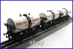 ACE Trains London, O, G/1M (3) United Dairies Milk Tank Cars Set A, C-8 LN/OB ACE Trains London, O, G/1M (3) United Dairies Milk Tank Cars Set A, C-8 LN/OB
