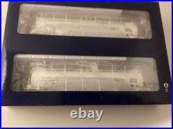 Athearn Genesis #G-1343 HO scale GATX white 23K Tank Train 2 car set