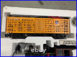 Bachmann Big Haulers Union Pacific Golden Spike No. 90026 withBachman comic book