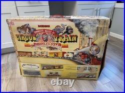 Bachmann G Scale Emmett Kelly Jr The Ringmaster All Star Circus Train Set