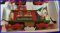 Dillard's Trimmings Animated Christmas Train Set G Scale By New Bright Complete