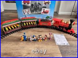 Disney Parks Railroad Train Set G SCALE Lights & Sounds with 8 Figurinestested