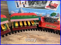 Disney Parks Railroad Train Set G SCALE Lights & Sounds with 8 Figurinestested