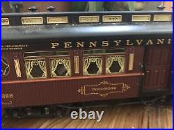 G-Scale Bachmann Pennsylvania lighted smoking baggage car garden train set