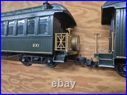 G Scale Bachmann Southern Suwannee River Passenger Train Coaches. Set of 2