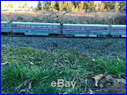 G Scale Trains 132 Great Trains Amtrak (Set 2) 1x F40PH 4x Superliner Coaches