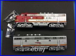 Genesis G2507 Set F3A F3B Santa Fe #21B #21c HO Scale Both Powered Train Engine