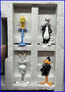 LGB 72997 Looney Tunes Warner Brothers Complete Starter Set G Scale Brand New