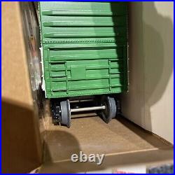 LIONEL DISNEY 1977 MICKEY MOUSE EXPRESS 14-PIECE O/027-G TRAIN SET in Box