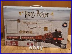 Lionel 711960 Hogwarts Express Harry Potter Train Set G scale w Remote & sounds Lionel 711960 Hogwarts Express Harry Potter Train Set G scale w Remote & sounds
