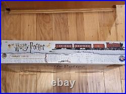 Lionel 711960 Hogwarts Express Harry Potter Train Set G scale w Remote & sounds Lionel 711960 Hogwarts Express Harry Potter Train Set G scale w Remote & sounds