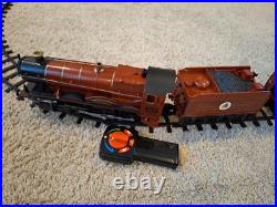 Lionel 711960 Hogwarts Express Harry Potter Train Set G scale w Remote & sounds Lionel 711960 Hogwarts Express Harry Potter Train Set G scale w Remote & sounds