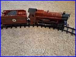 Lionel 711960 Hogwarts Express Harry Potter Train Set G scale w Remote & sounds Lionel 711960 Hogwarts Express Harry Potter Train Set G scale w Remote & sounds