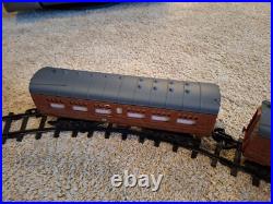 Lionel 711960 Hogwarts Express Harry Potter Train Set G scale w Remote & sounds Lionel 711960 Hogwarts Express Harry Potter Train Set G scale w Remote & sounds