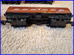 Lionel 711960 Hogwarts Express Harry Potter Train Set G scale w Remote & sounds Lionel 711960 Hogwarts Express Harry Potter Train Set G scale w Remote & sounds
