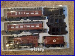 Lionel 711960 Hogwarts Express Harry Potter Train Set G scale w Remote & sounds Lionel 711960 Hogwarts Express Harry Potter Train Set G scale w Remote & sounds