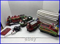 Lionel 7-11000 Holiday Tradition Express G Gauge Steam Starter Train Set READ