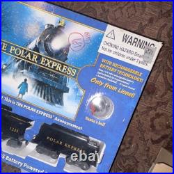 Lionel Polar Express Battery Powered G Gauge Starter Set with Track & Accessories