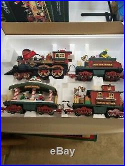 New Bright 384 Holiday Express Christmas Electric Animated Train Set SEE VIDEO