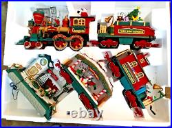 New Bright Holiday Express #387 Animated Christmas Train Set G Gauge. Complete