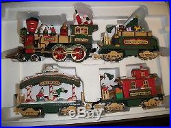 New Bright, Holiday Express, Animated Christmas Train Set, Complete, G Scale
