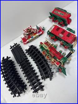 New Bright Industrial Co Ltd Holiday Express Toy Train Set (527-384) Works Great