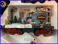 New Bright'The Holiday Express' Animated & Lighted Train Set Christmas #385 EUC