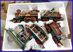 New Bright The Holiday Express Animated Train Set 6 Piece G Gauge 387 Christmas