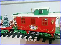 New Bright Vintage 1986 North Pole Train Set G Scale Battery Operated Music +