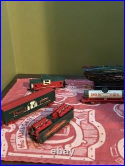 North Pole Limited G Scale Christmas Train Lot Engine Cars Caboose Tender
