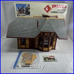 PIKO G Scale 62209 Grizzly Flats Station Building For Train, Set Layout Scenery