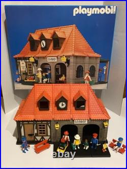 Playmobil 4300 Bahnhof Train Station Set Complete Box and Booklet 1989 Vintage Playmobil 4300 Bahnhof Train Station Set Complete Box and Booklet 1989 Vintage