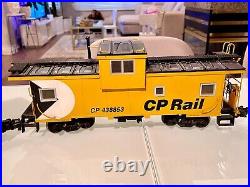 RARE Aristo-Craft G Scale Canadian Pacific 8428 RS-3 Diesel Locomotive Train Set
