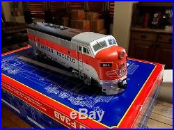 RARE! USA Trains G Scale Western Pacific Locomotive SET AB With EXTRA Locomotive