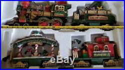 The HOLIDAY EXPRESS New Animated Christmas Train Set #380 1996 G Scale