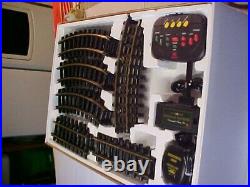 The New Bright Holiday Express Animated Train Set 384 Lights & Music / 100%