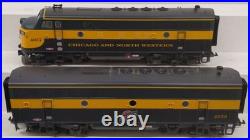USA Trains 22255AB G Chicago & North Western F-3 AB Diesel Locomotive Set #4057