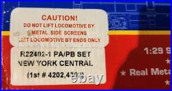 USA Trains G Scale R22402-1 PA PB Diesel Set New York Central #4202, 4302