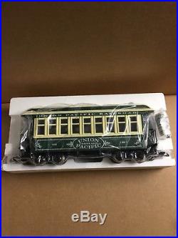Union Pacific Old Time Sierra G scale Passenger Cars Set by USA Trains