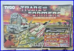 Vintage 1985 TYCO HO Scale The Transformers G1 Train & Battle Set #7430