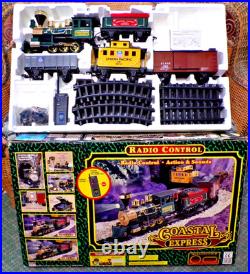 Vintage EZ Tec Coastal Express Remote Controlled G Scale Train Set Smoke/Sounds