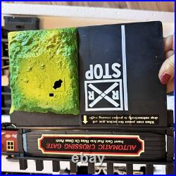 Vintage RIO GRANDE ROLL'N THUNDER Super Set Toy Railroad Train Set G-Scale