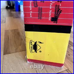 Vintage RIO GRANDE ROLL'N THUNDER Super Set Toy Railroad Train Set G-Scale