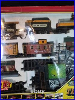 Vintage RIO GRANDE ROLL'N THUNDER Super Set Toy Railroad Train Set G-Scale Read