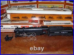Vintage Tyco HO Scale G264 Train Set 4073 Engine Complete in Original Boxes